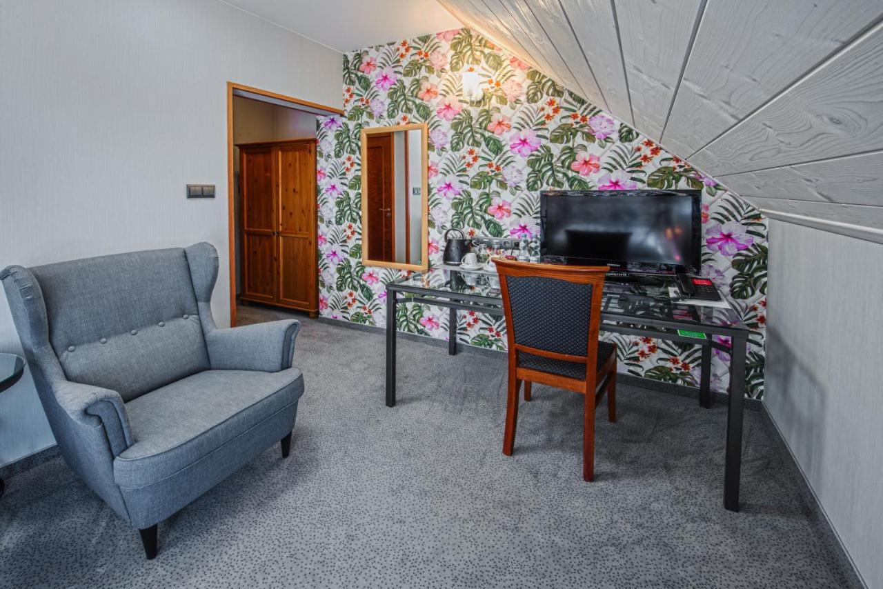 Hotel Zalesie Bochnia Esterno foto