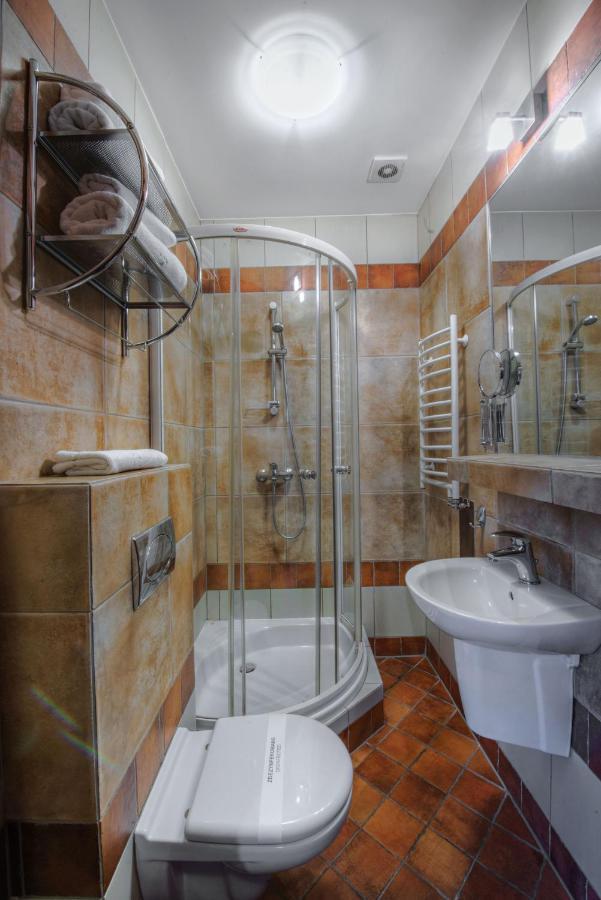 Hotel Zalesie Bochnia Esterno foto